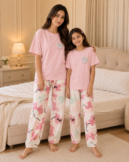 Pink Bird Mom & Daughter Night Suit – view 2